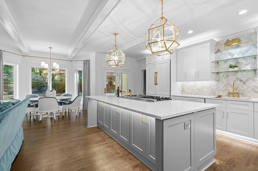 820 Malvern Hl, Alpharetta GA 30022-6227 exterior