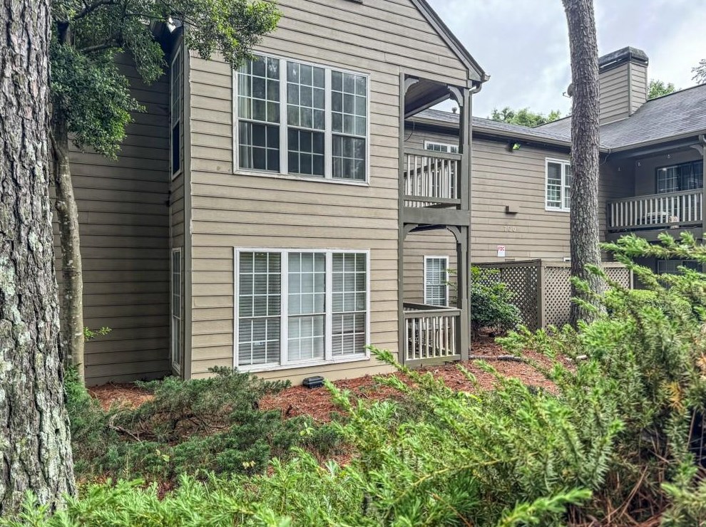 703 Ml Pond Dr, Smyrna GA 30082-3829 exterior