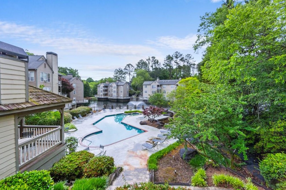 703 Ml Pond Dr, Smyrna GA 30082-3829 exterior