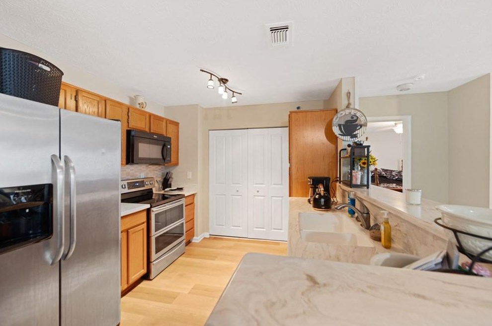 703 Mill Pond Dr, Smyrna GA  30082-3829 exterior