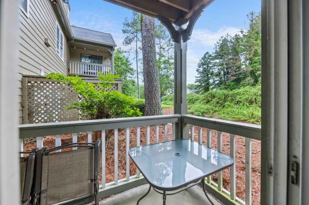 703 Ml Pond Dr, Smyrna GA 30082-3829 exterior