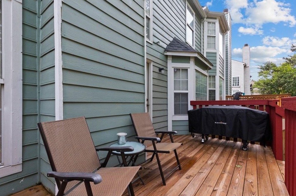 1108 Vintage Pointe Dr, Lawrenceville GA 30044-3276 exterior