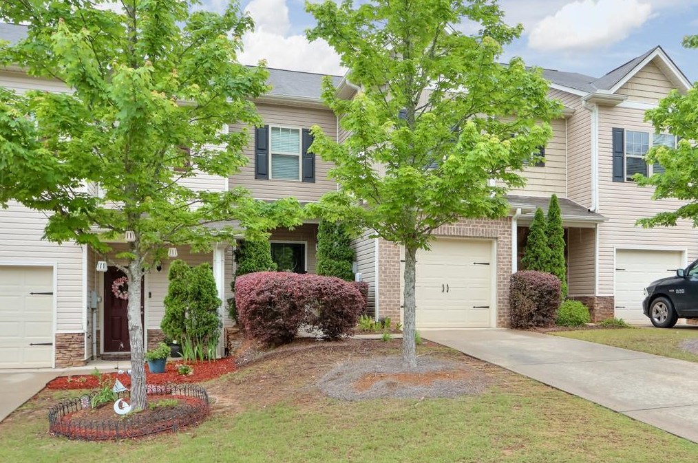 541 Oakside Pl, Acworth, GA 30102-8812