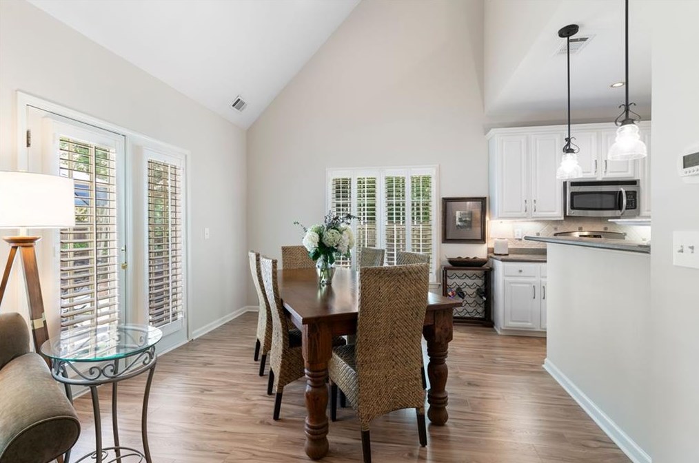 3720 Summer Rose, Atlanta GA 30341-1662 exterior