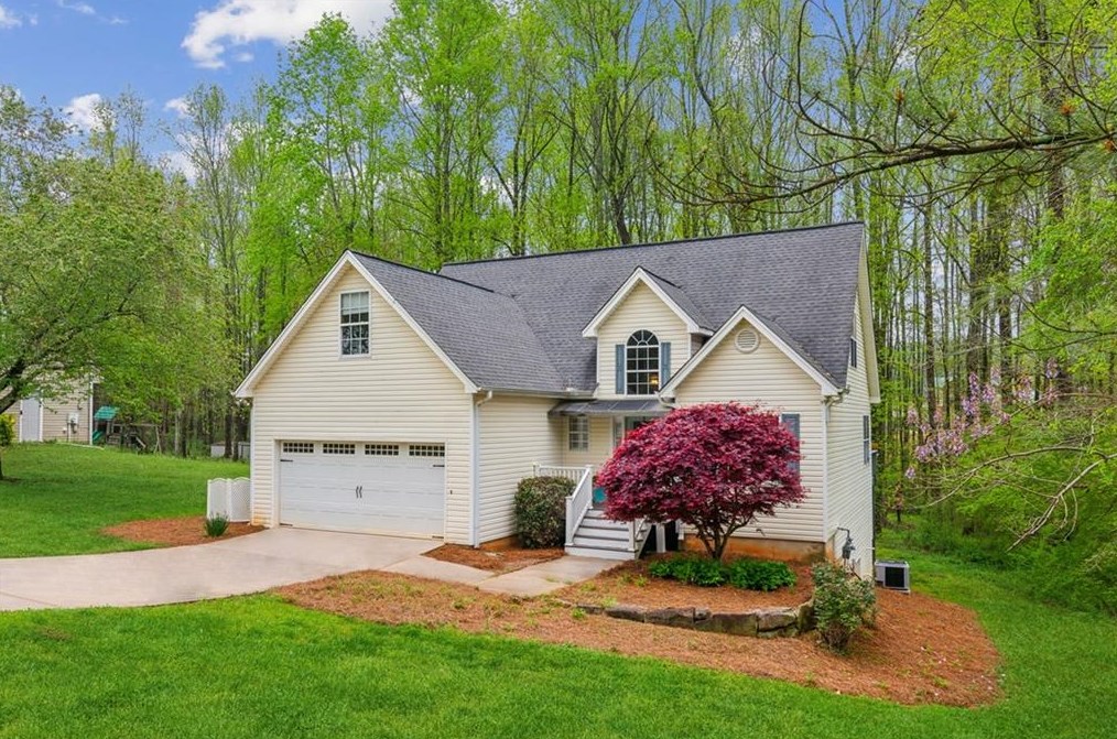 7035 Devon Dr, Cumming, GA 30028-5967