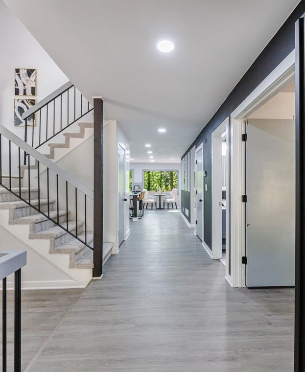 900 Model Ct, Stone Mountain, GA 30088-2311