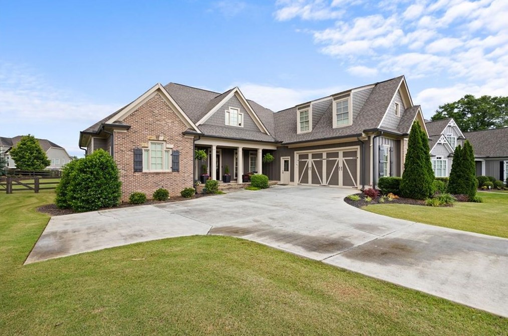 6 River Shoals Dr, Euharlee, GA 30120-6515