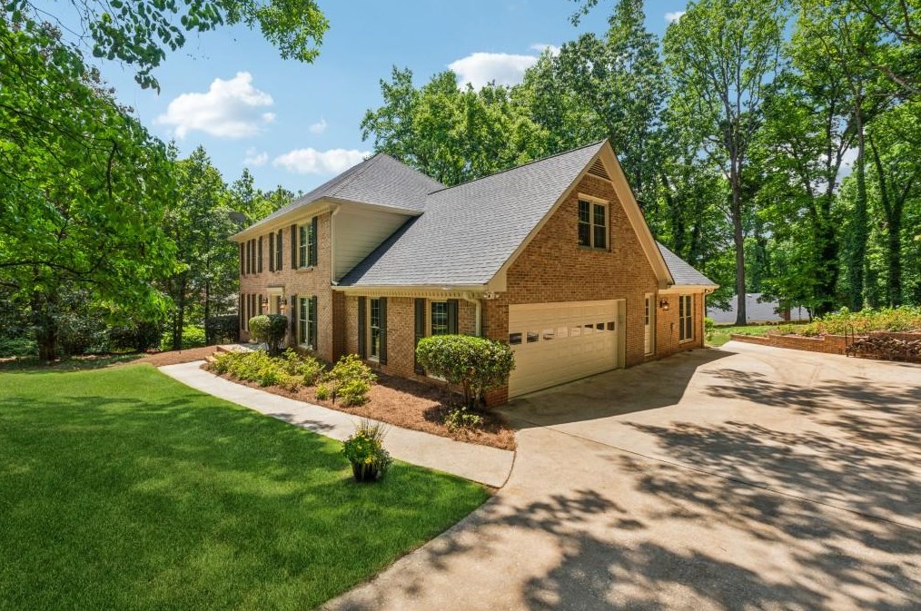 5510 Shiver Smt, Atlanta, GA 30342-1429