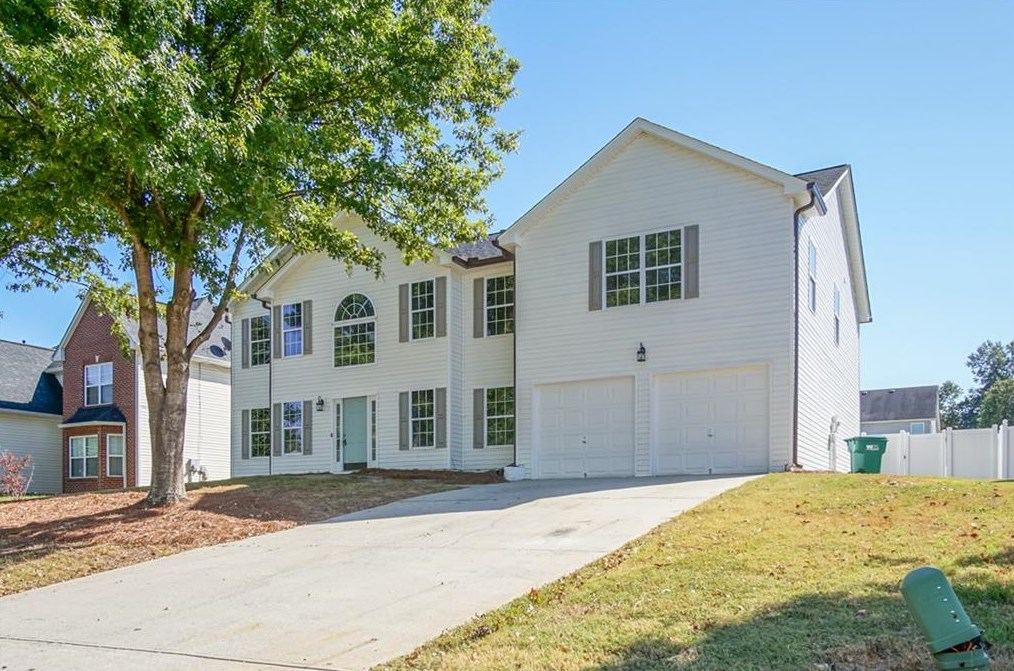 403 Grier Dr, Locust Grove, GA 30248