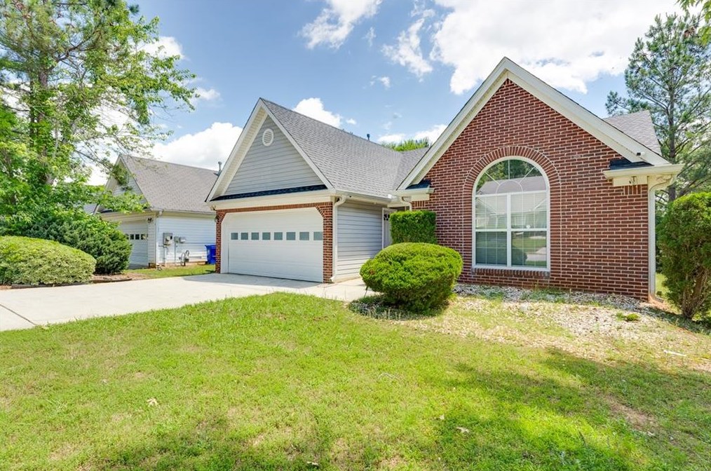 5969 Hillvale Trl, Lithonia, GA 30058-1873