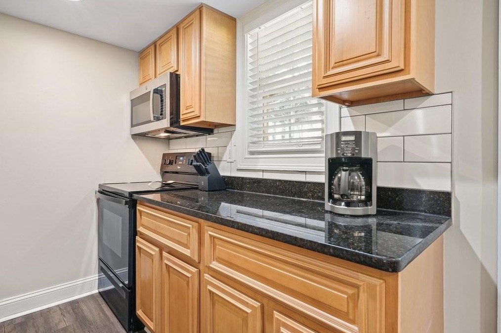 161 Rondak Cir, Smyrna GA  30080-4594 exterior