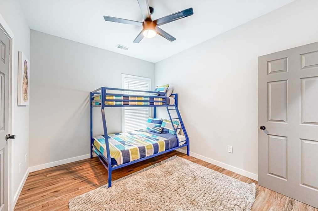 5 Evelyn Way, Atlanta GA  30318-6417 exterior