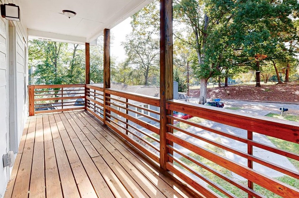 5 Evelyn Way, Atlanta GA  30318-6417 exterior