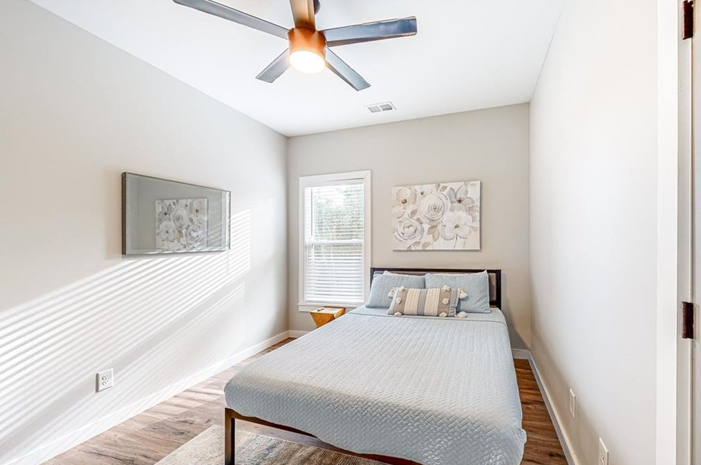 5 Evelyn Way, Atlanta GA  30318-6417 exterior
