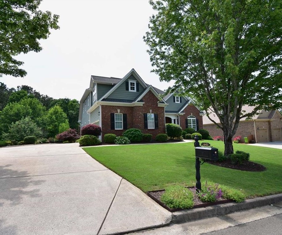 1062 Boxwood Ln, Holly Springs, GA 30114-4345