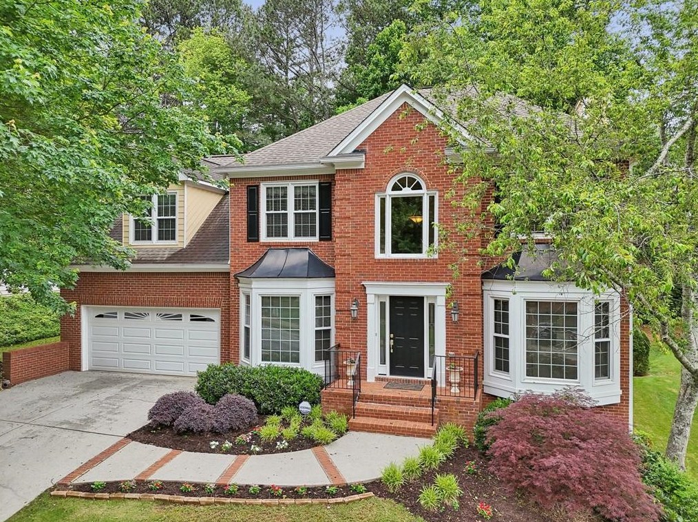 255 Tumbling Creek Dr, Alpharetta, GA 30005