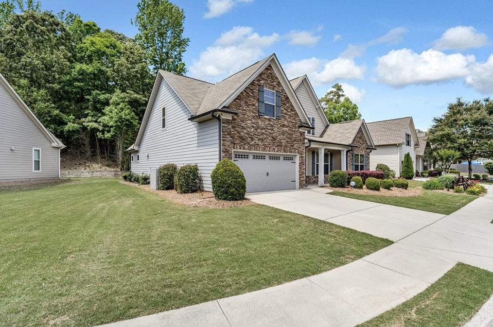 3172 Jocassee Dr, Buford, GA 30519