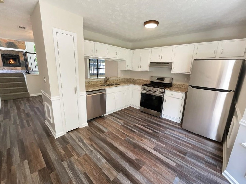 2001 Bridgecreek Ct, Lithonia, GA 30078-3473
