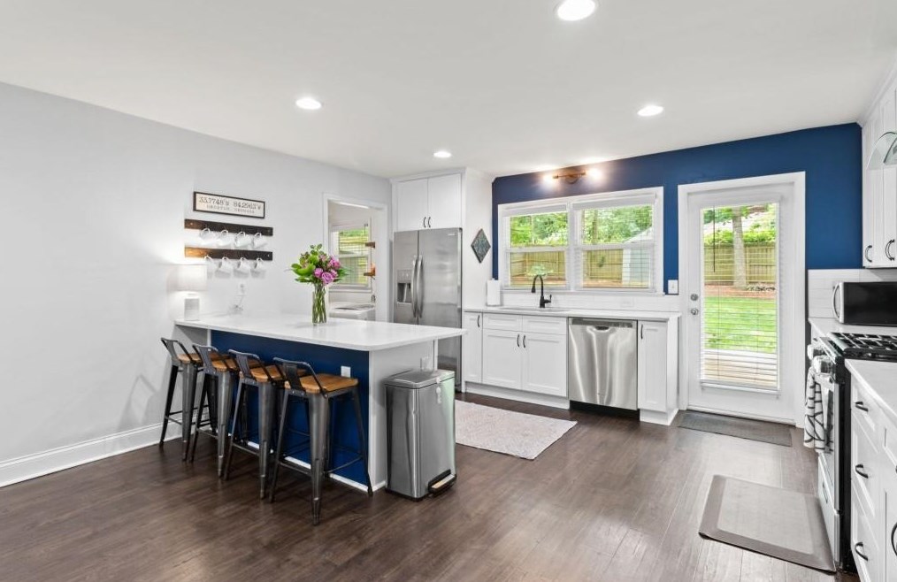 2355 Dawn Ct, Decatur GA 30032-6342 exterior