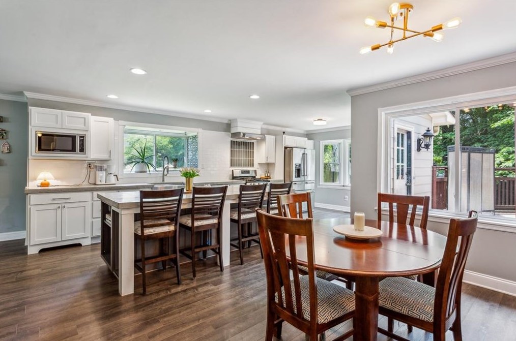 1013 Natalie Ln, Smyrna GA  30082-2022 exterior