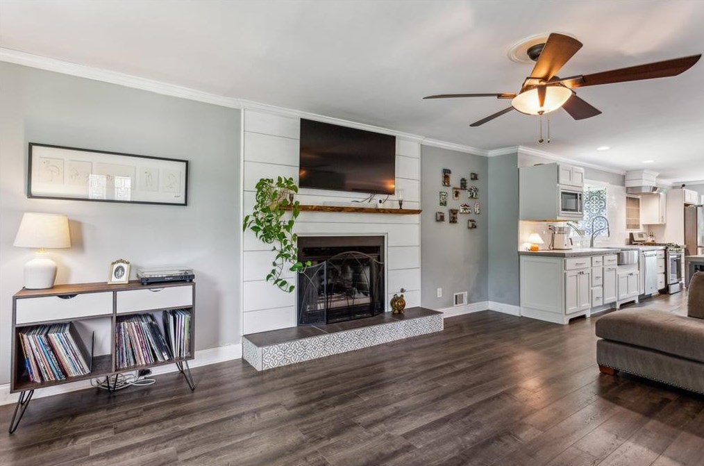 1013 Natalie Ln, Smyrna, GA 30082-2022