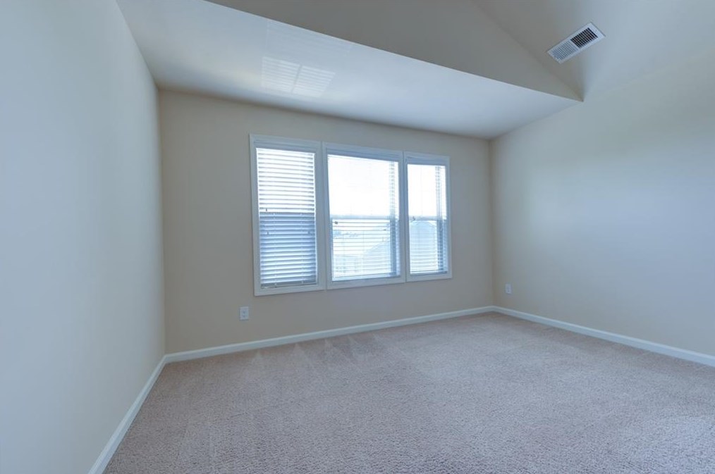 561 Justins Place Ln, Lawrenceville GA 30043-7325 exterior