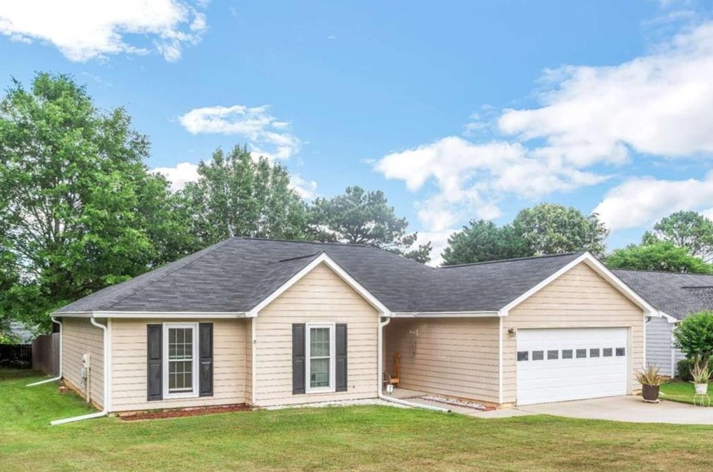 1422 Oak Knoll Dr, Conyers, GA 30012