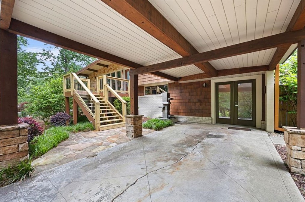 1672 Wawona Ter, Atlanta GA  exterior
