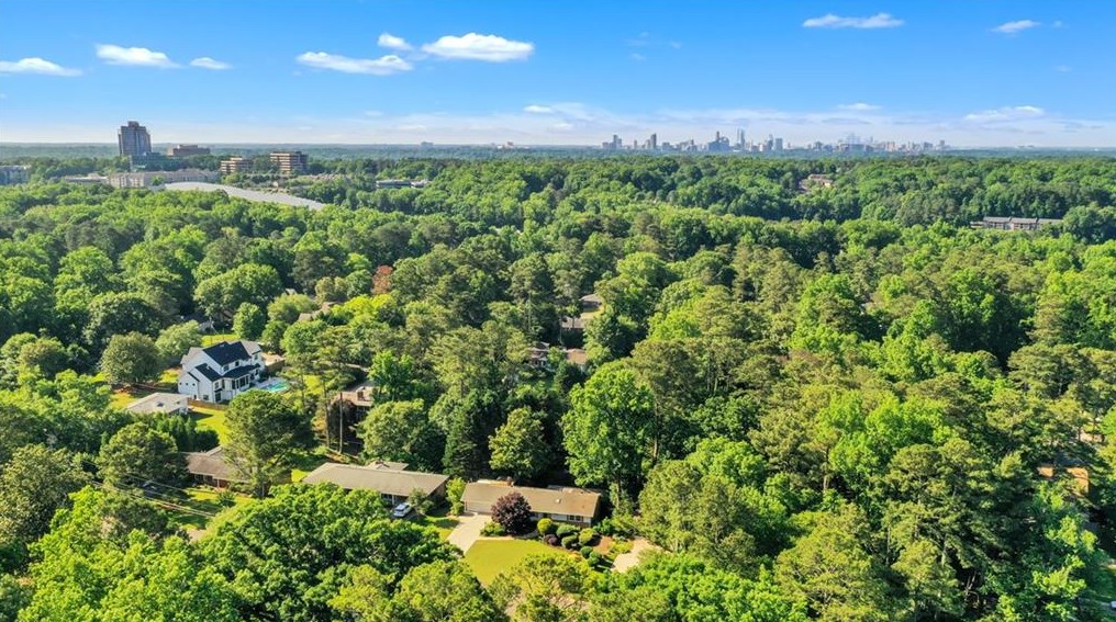 495 Read Ln, Atlanta, GA 30328-5125