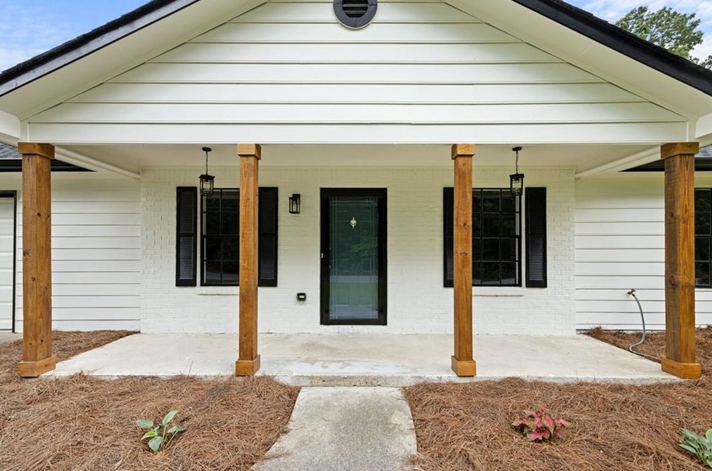 2890 Valley View Dr, Powder Springs, GA 30127-1845