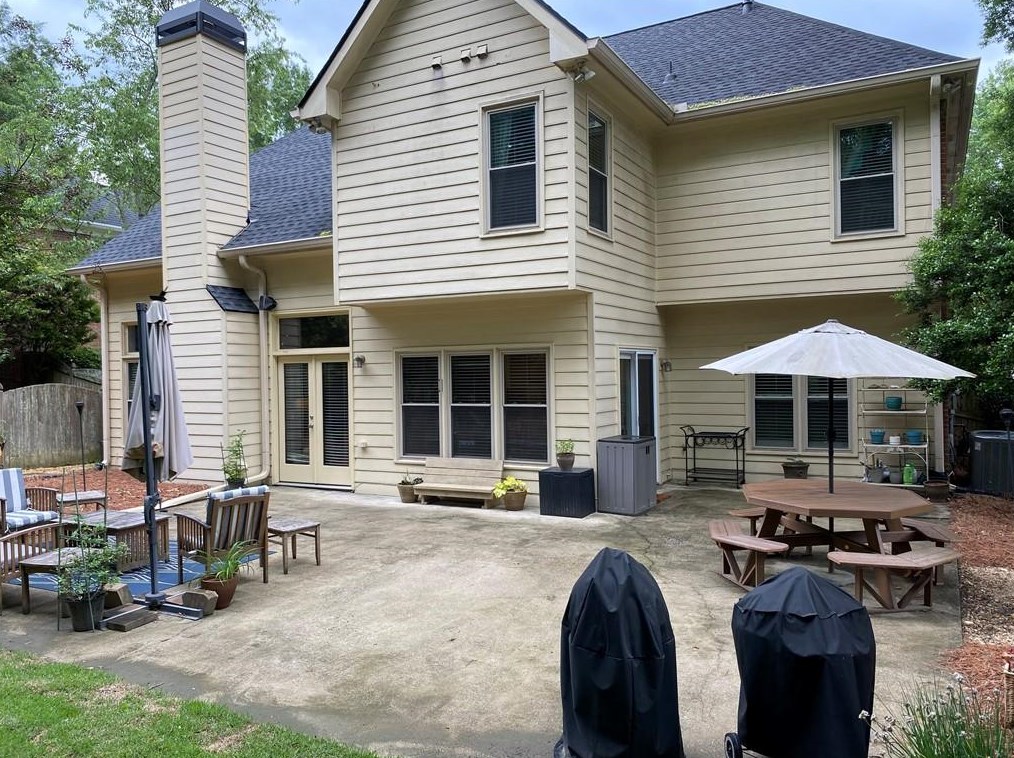 4733 Woodland Brook Ct, Atlanta GA  30339-1572 exterior