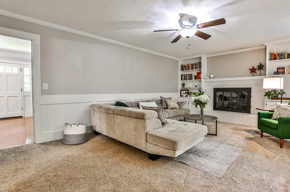 5342 Lanford Springs Ct, Lilburn GA  30047-6553 exterior