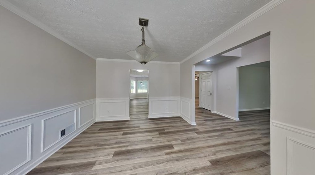 5353 Winding Glen Dr, Lithonia, GA 30038-2398
