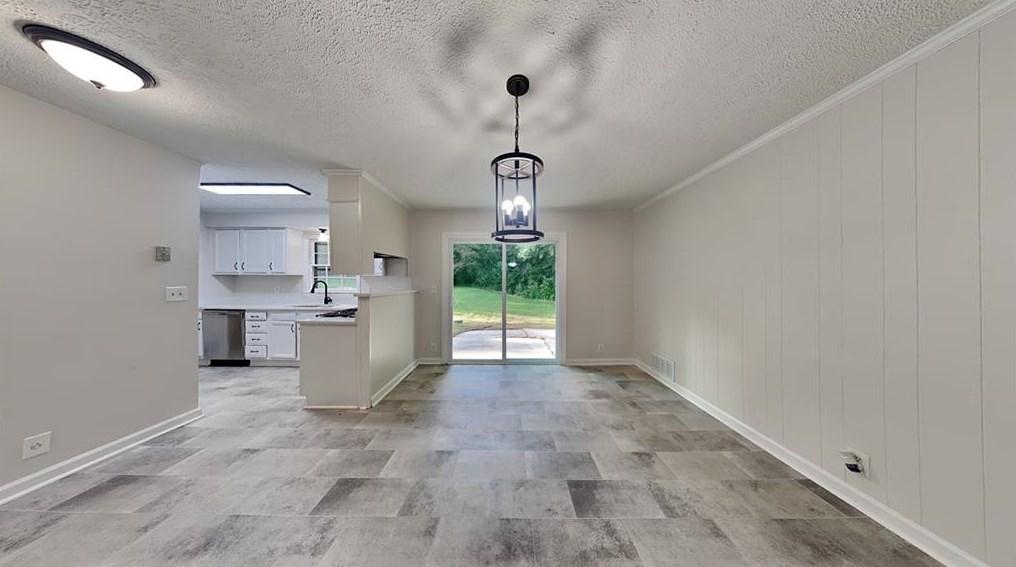 4326 Langdon Dr, Decatur, GA 30035-2905