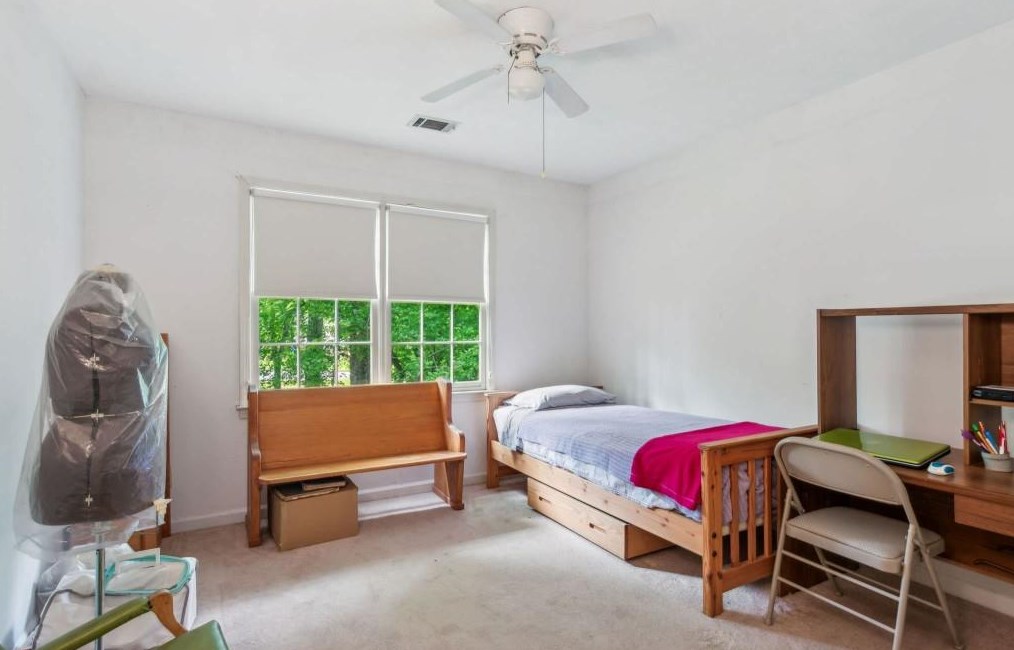 3711 Charlescrest Dr, Lawrenceville GA 30044-4858 exterior