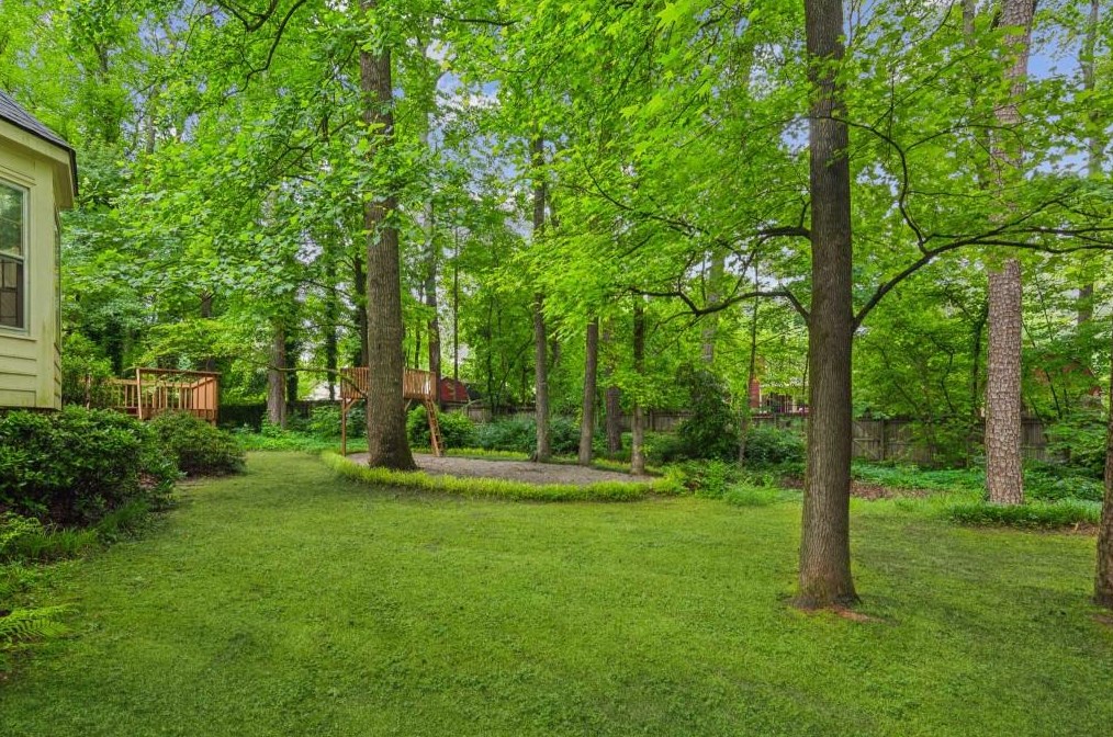 3711 Charlescrest Dr, Lawrenceville GA 30044-4858 exterior