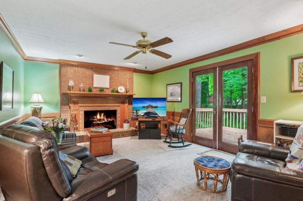 3711 Charlescrest Dr, Lawrenceville GA 30044-4858 exterior