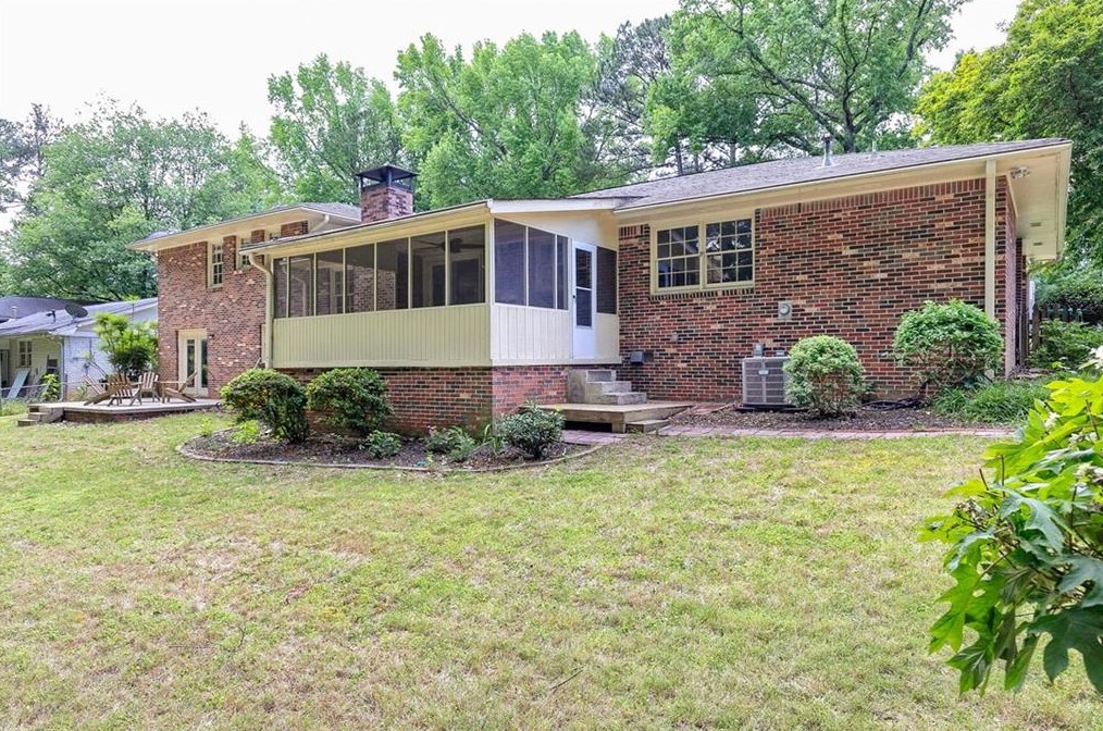 4873 Ml Brk Dr, Atlanta GA 30338-4905 exterior