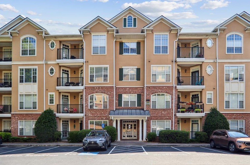 1201 Stratford Cmns, Decatur, GA 30033