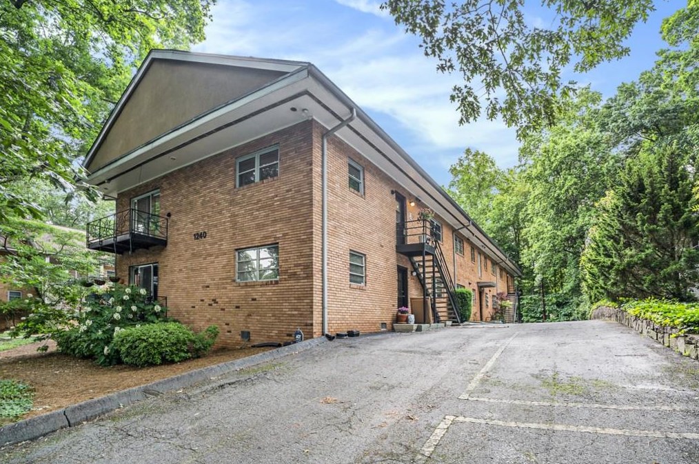1240 Woodland Ave, Atlanta GA  30324-4541 exterior