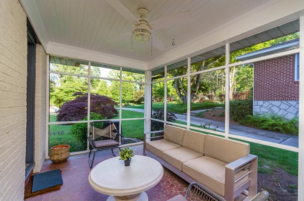 624 Willivee Dr, Decatur GA  30033-5409 exterior