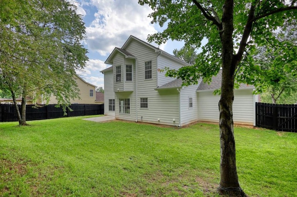 4675 Gdn City Dr, Lithonia GA 30038-6241 exterior