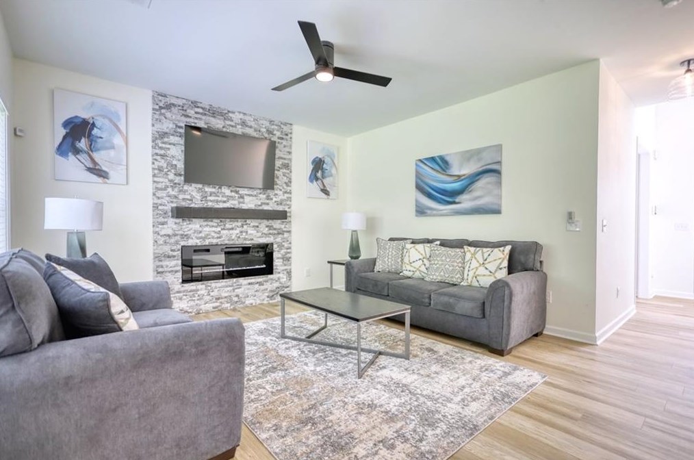 4675 Gdn City Dr, Lithonia GA 30038-6241 exterior