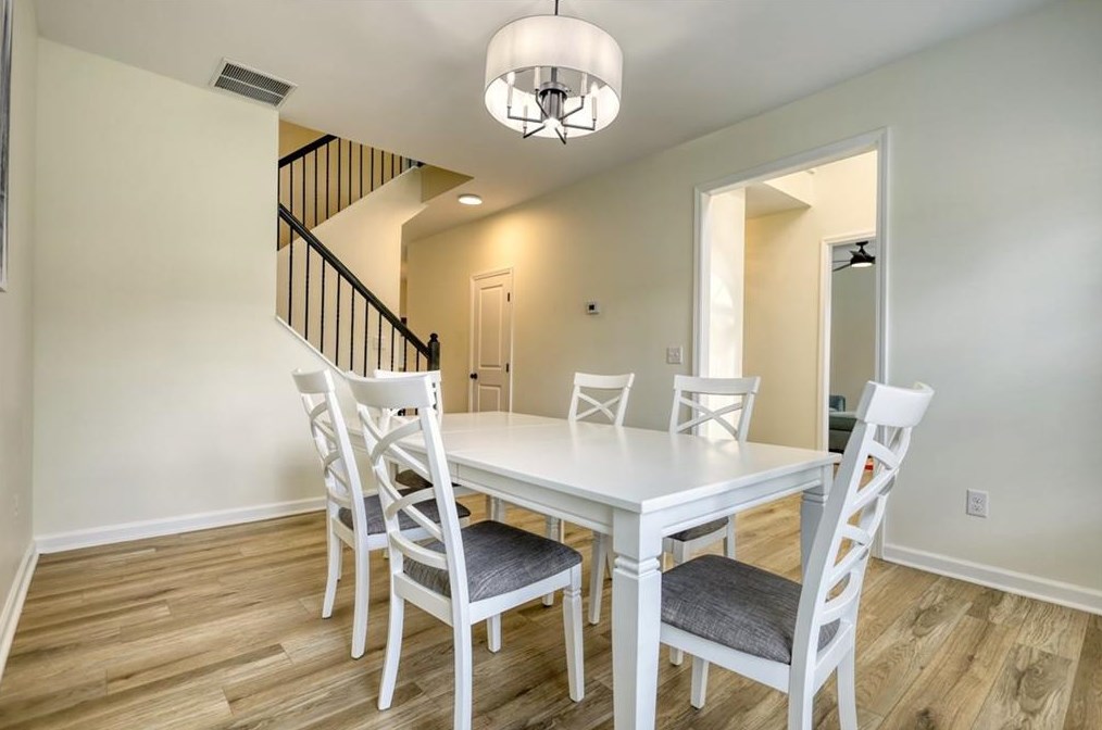 4675 Gdn City Dr, Lithonia GA 30038-6241 exterior