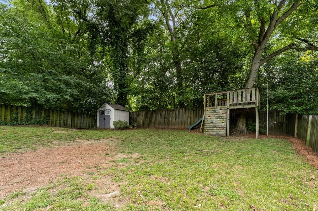 291 Deering Rd, Atlanta GA  30309-2203 exterior