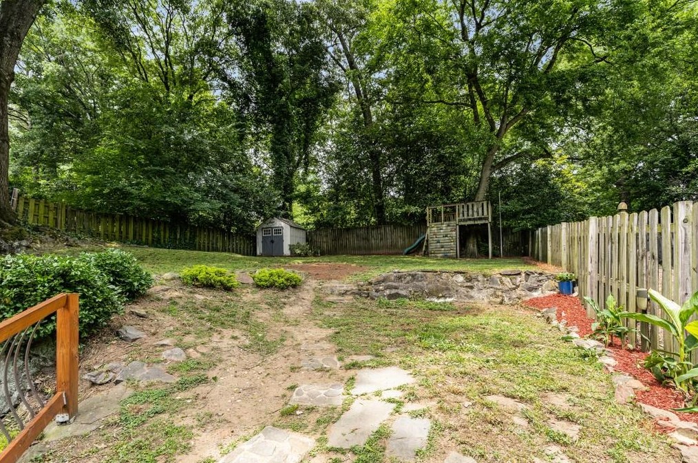 291 Deering Rd, Atlanta GA  30309-2203 exterior