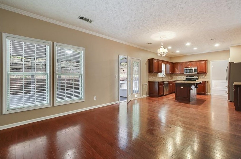 1560 Highland Farm Dr, Suwanee GA  30024-3698 exterior