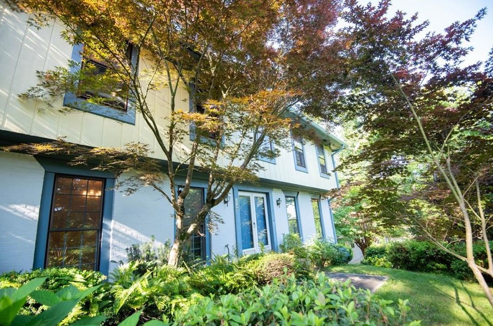 3549 Castlehill Ct, Tucker, GA 30084-3202