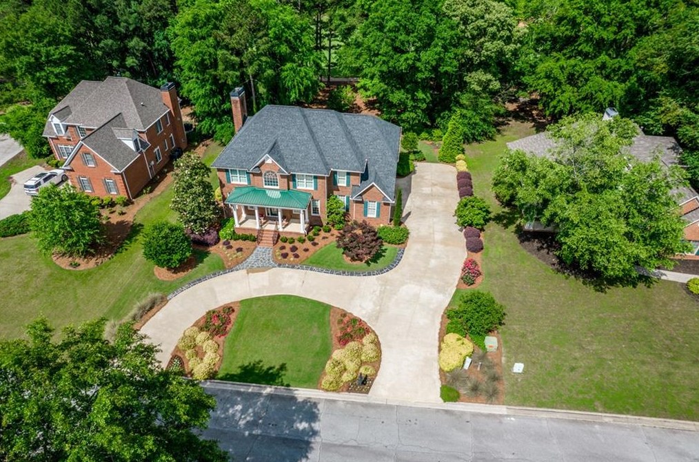 8191 Fairway Dr, Porterdale, GA 30014-2643