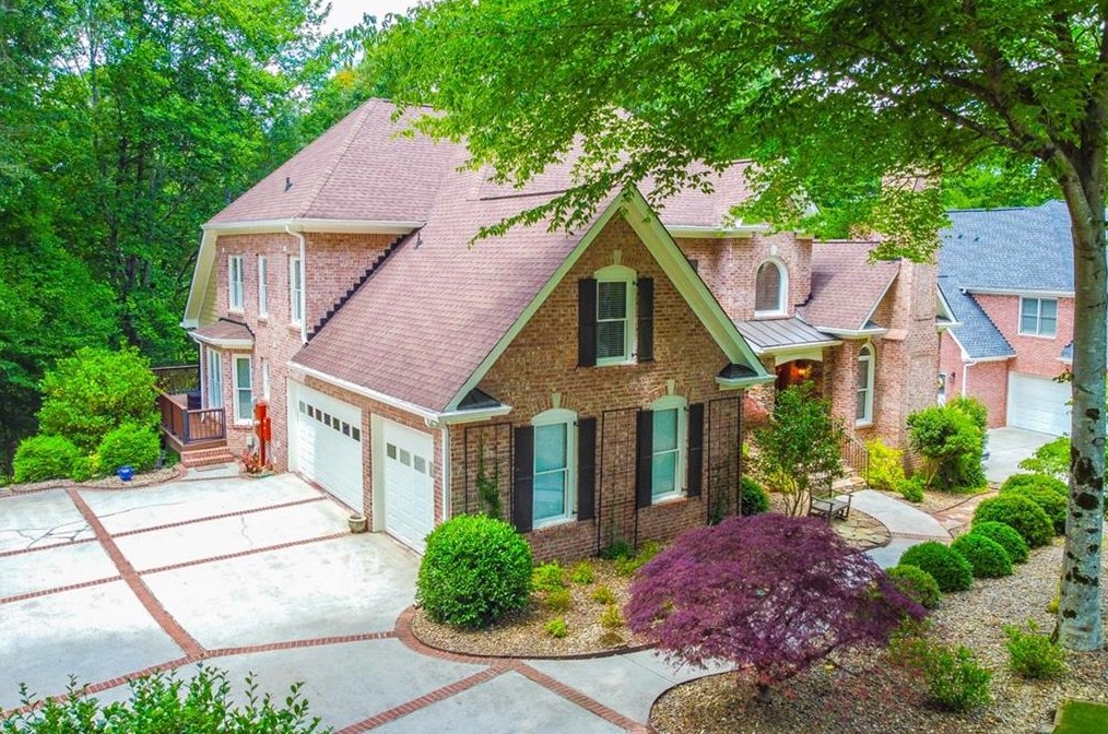 1069 Laurel Grove Ct, Suwanee, GA 30024-6975